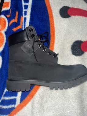 Timberland Men's Black Nubuck 6-Inch Lace-Up Boot